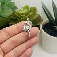 4, 20 or 50 Pieces: Silver Sea Horse Charms