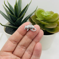 1, 4, 20 or 50 Pieces: Antique Silver Armadillo Charms