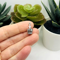 1, 4, 20 or 50 Pieces: Antique Silver 3D Crown Charms