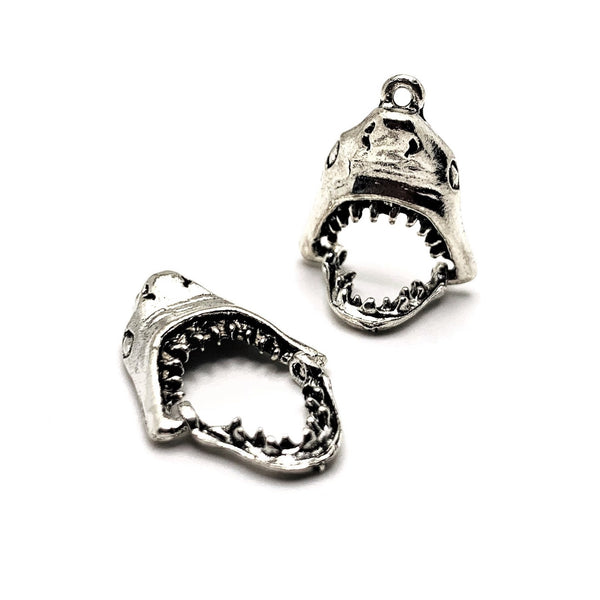 4, 20 or 50 Pieces: Silver Shark Moveable Jaw Charms