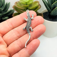 1, 4, 20 or 50 Pieces: Large and detailed Lizard Pendant Charms