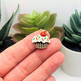 1, 4, 20 or 50 Pieces: Enamel Cupcake with Sprinkles Charm