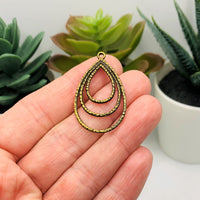 4, 20 or 50 Pieces: Bronze Triple Teardrop Pendants - Double Sided