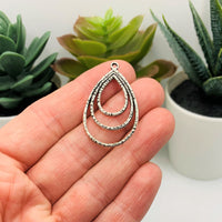 4, 20 or 50 Pieces: Silver Triple Teardrop Pendants - Double Sided