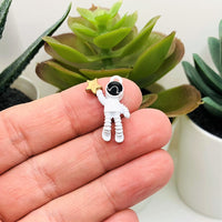 1, 4, 20 or 50 Pieces: 3D Standing Astronaut with Star Charms