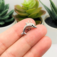 4, 20 or 50 Pieces: Silver Dolphin 3D Charms
