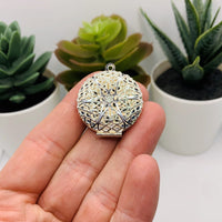 4, 20 or 50 Pieces: Bright Silver Filigree Aromatherapy Essential Oil Diffuser Lockets